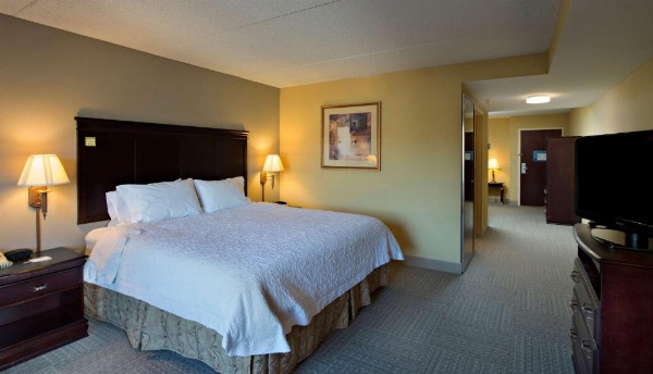 Hampton Inn By Hilton Bennington image 23